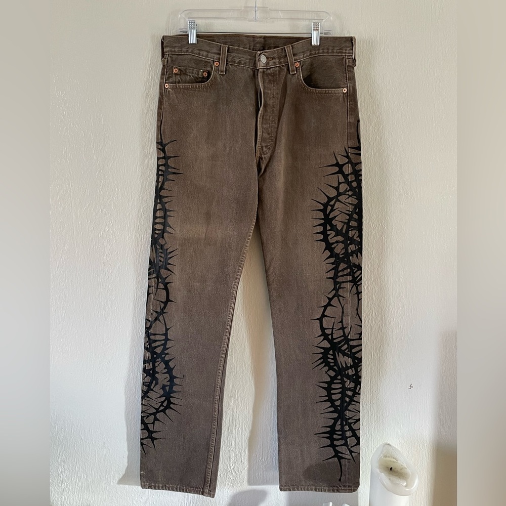 Atelier Richard 1 of 1 Levi